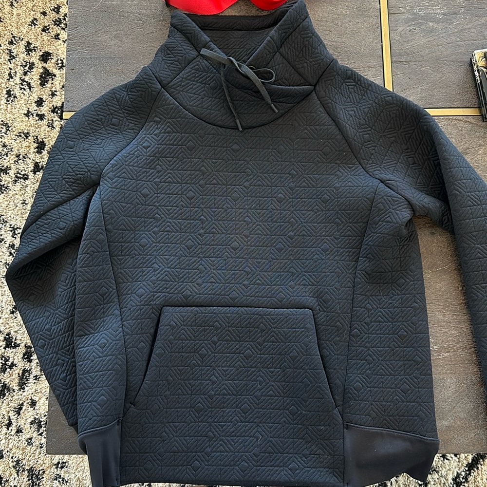 Athleta pullover
